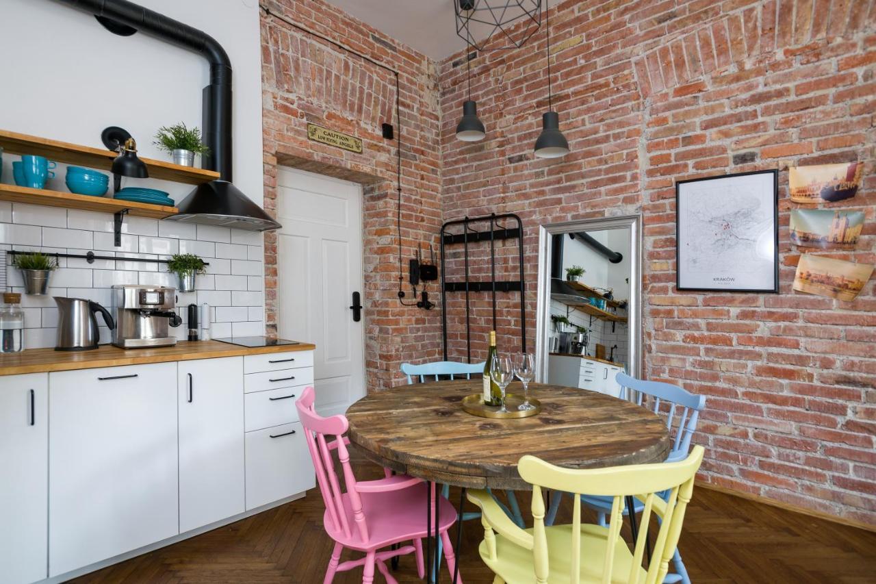Discover Krakow Apartments - 3 Rakowicka St - Amazing Loft Near Main Station - Netflix 외부 사진