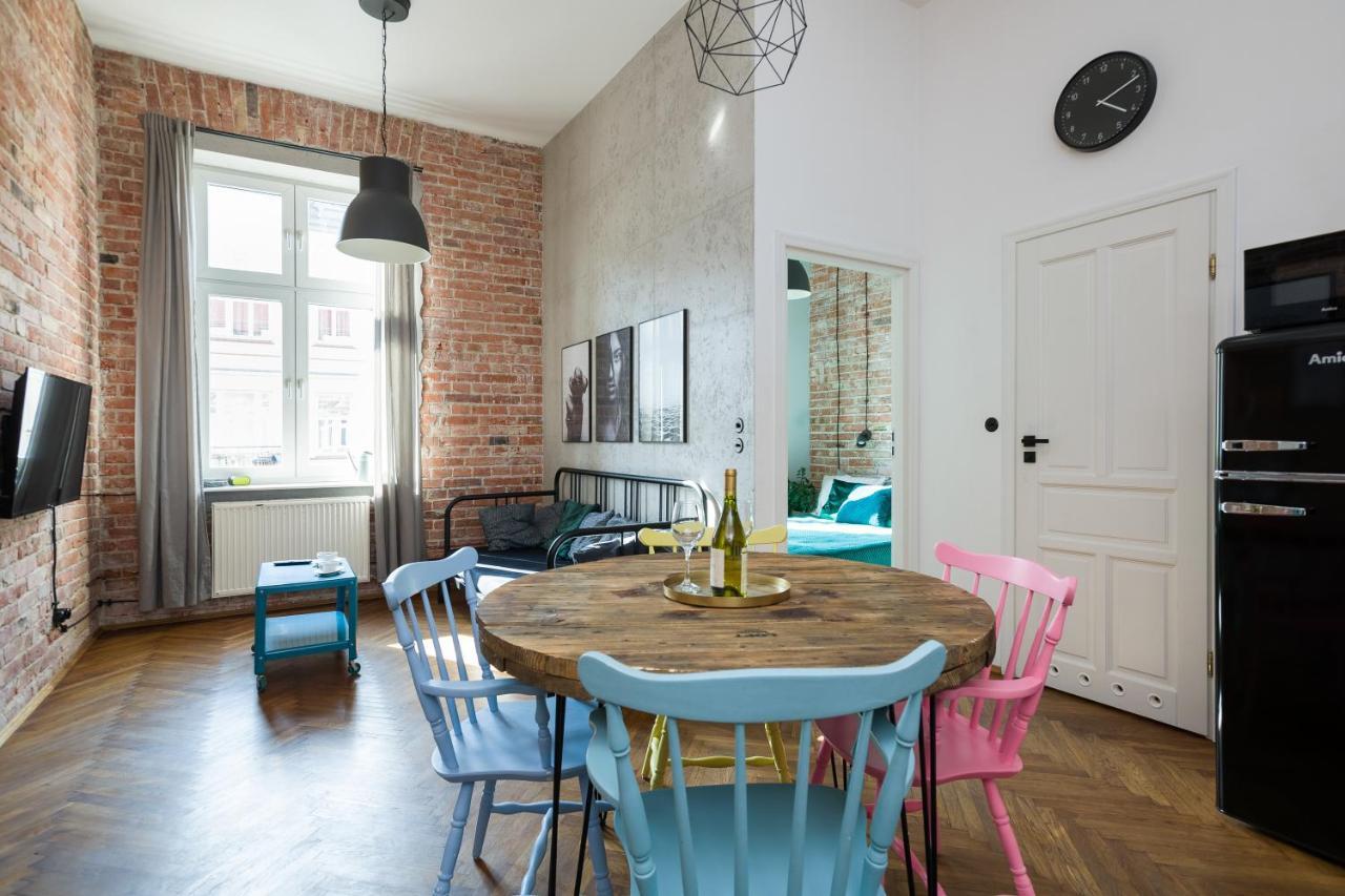 Discover Krakow Apartments - 3 Rakowicka St - Amazing Loft Near Main Station - Netflix 외부 사진