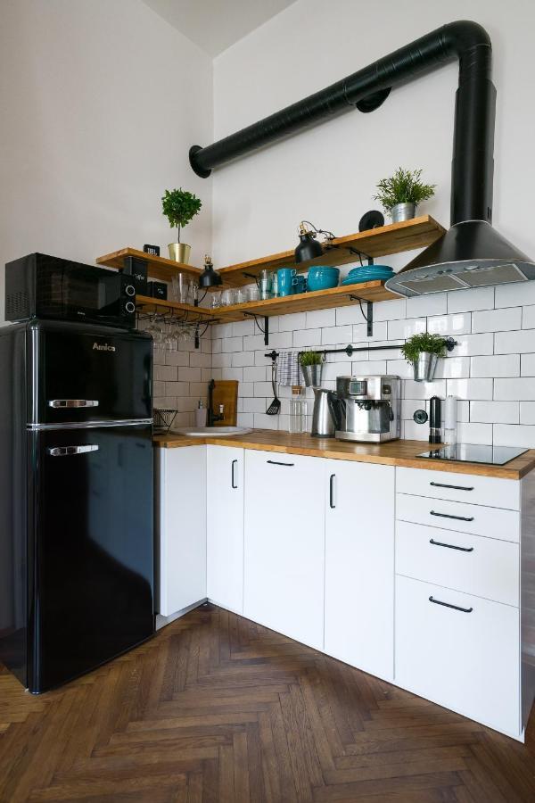 Discover Krakow Apartments - 3 Rakowicka St - Amazing Loft Near Main Station - Netflix 외부 사진