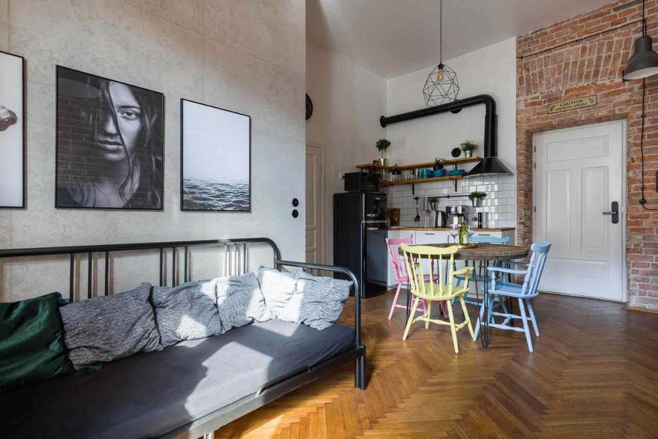 Discover Krakow Apartments - 3 Rakowicka St - Amazing Loft Near Main Station - Netflix 외부 사진