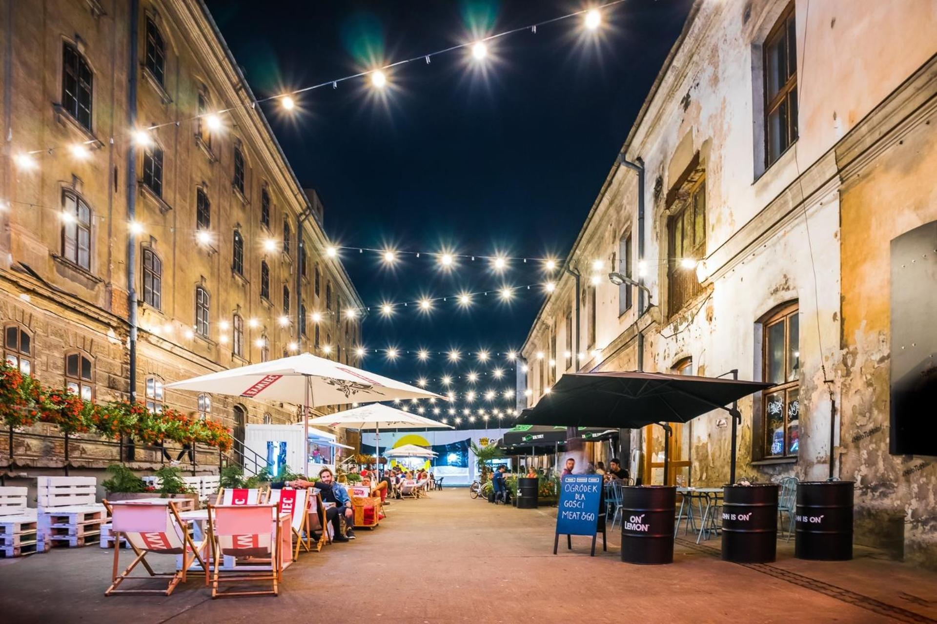 Discover Krakow Apartments - 3 Rakowicka St - Amazing Loft Near Main Station - Netflix 외부 사진
